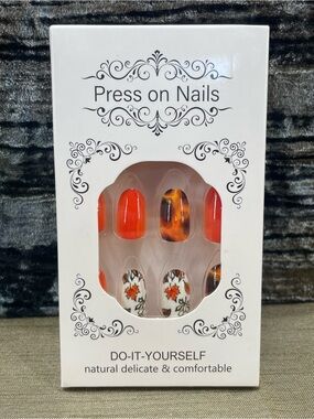 Fall Floral Foliage & Tortoise Orange Press-On Nail Set